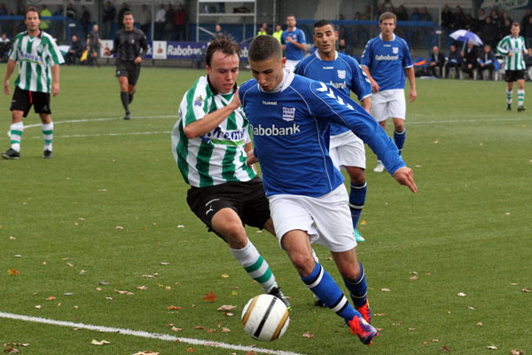 G.V.V.V. Veenenedaal - SC Genemuiden (Foto Helmich Lubberts).